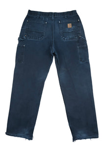 Vintage Carhartt Jeans • 33 mens / 31 wmns