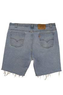 Vintage Levi’s Shorts • 40 mens / 38 wmns