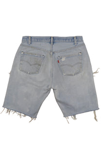 Vintage Levi’s Shorts• 30 mens / 28 wmns