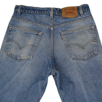 Vintage Levi’s • 32 mens / 30 wmns