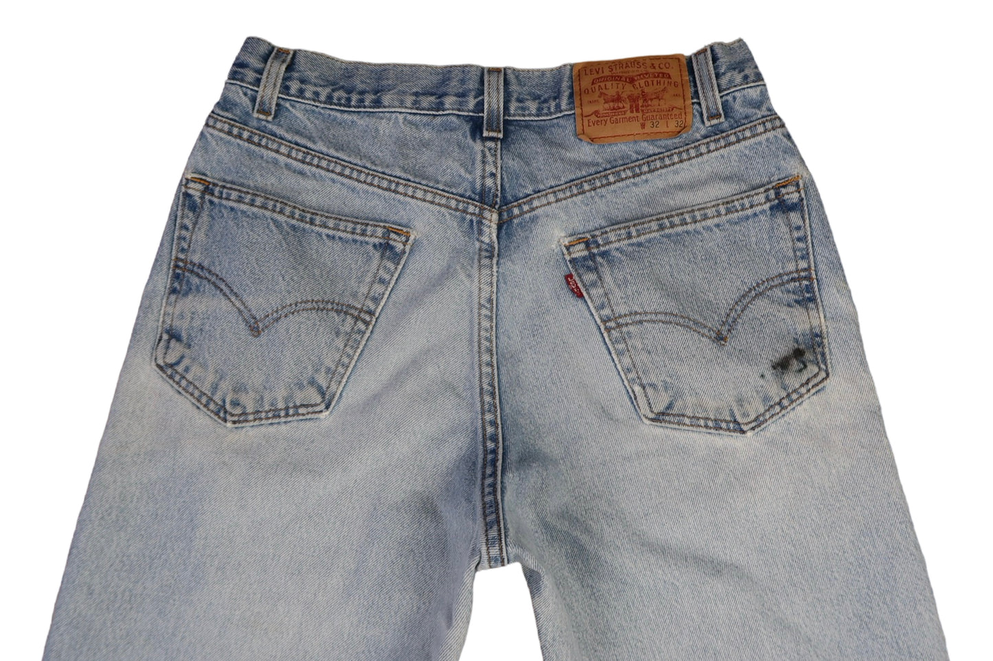 Vintage Levi’s • 31 mens / 29 wmns