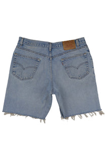 Vintage Levi’s Shorts • 36 mens / 34 wmns