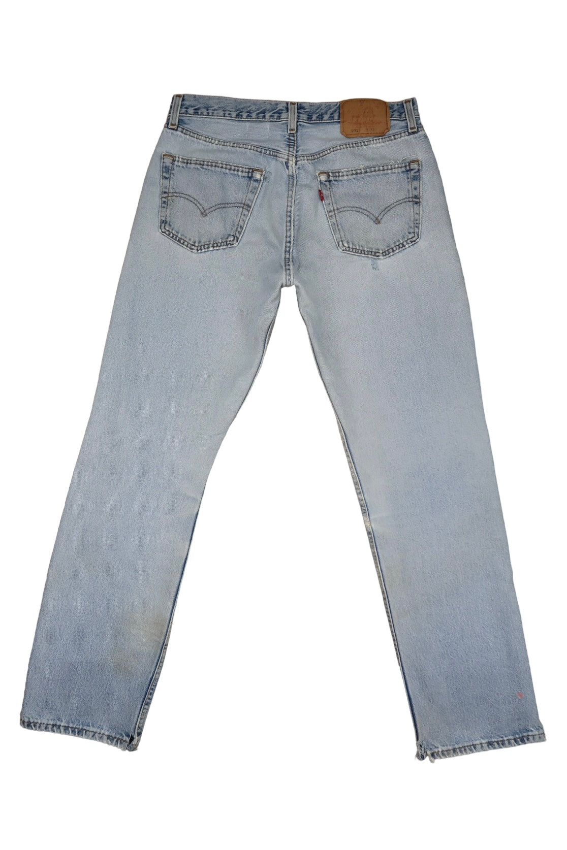 Vintage Levi’s • 31 mens / 29 wmns