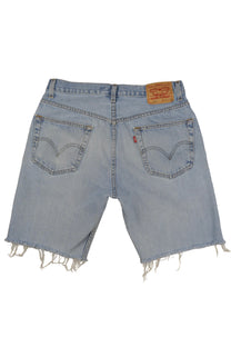 Vintage Levi’s Shorts • 31 mens / 29 wmns