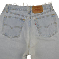 Vintage Levi’s Shorts • 28 mens / 26 wmns