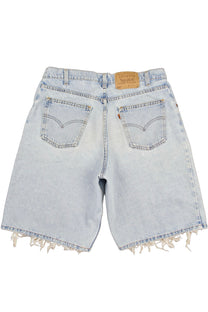 Vintage Levi’s Shorts • 34 mens / 32 wmns