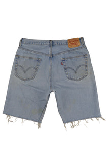 Vintage Levi’s Shorts • 33 mens / 31 wmns