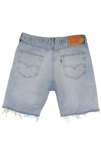 Vintage Levi’s Shorts • 32 mens / 30 wmns