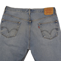 Vintage Levi’s Shorts • 36 mens / 34 wmns