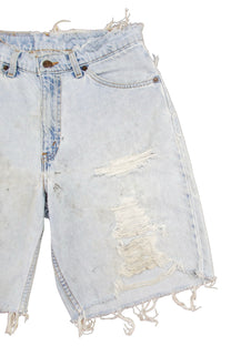 Vintage Levi’s Shorts • 29 mens / 27 wmns