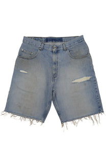 Vintage Levi’s Shorts • 34 mens / 32 wmns