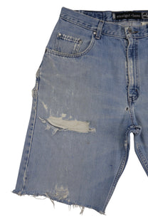 Vintage Levi’s Shorts • 34 mens / 32 wmns