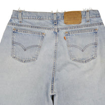 Vintage Levi’s Shorts • 33 mens / 31 wmns