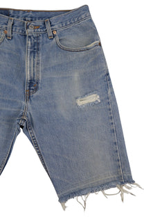 Vintage Levi’s Shorts • 29 mens / 27 wmns