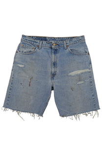 Vintage Levi’s Shorts • 34 mens / 32 wmns