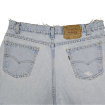 Vintage Levi’s Shorts • 31 wmns