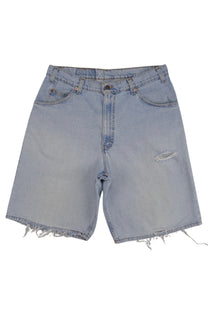 Vintage Levi’s Shorts • 36 mens / 34 wmns