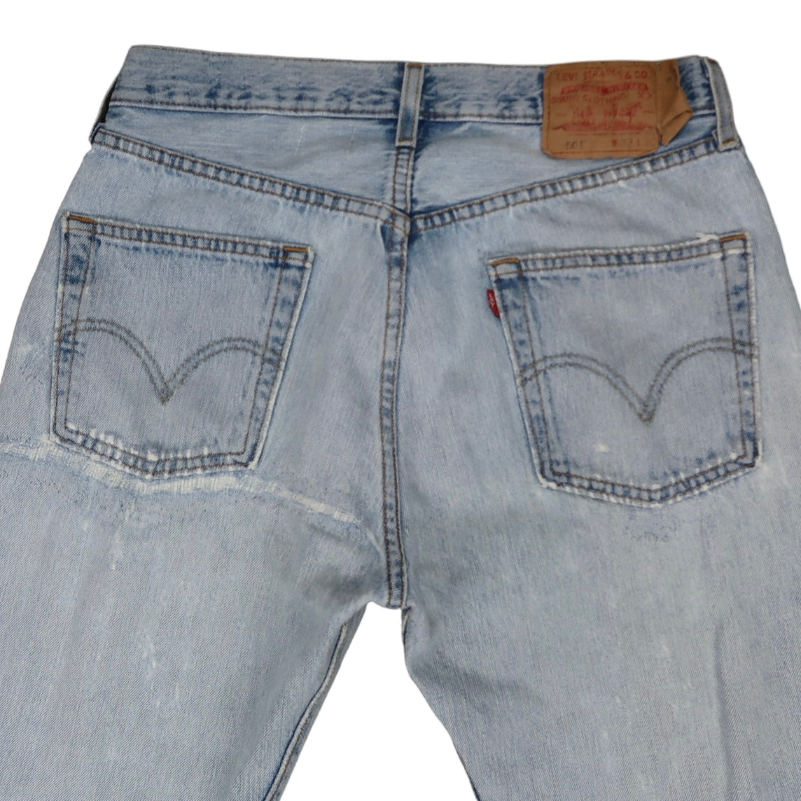 Vintage Levi’s • 31 mens / 29 wmns