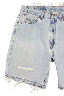 Vintage Levi’s Shorts • 30 mens / 28 wmns