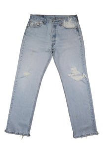 Vintage Levi’s • 32 mens / 30 wmns