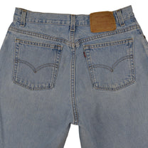 Vintage Levi’s Shorts • 32 mens / 30 wmns