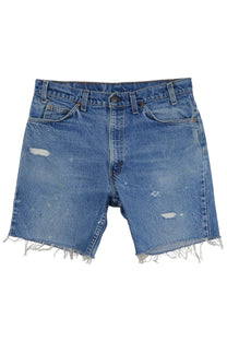 Vintage Levi’s Shorts • 34 mens / 32 wmns