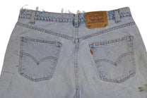 Vintage Levi’s Shorts • 33 mens / 31 wmns