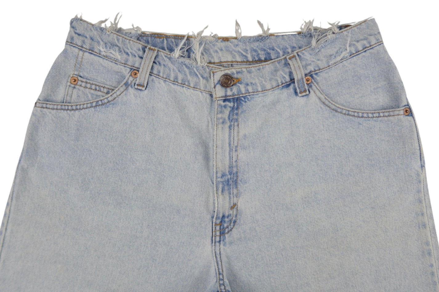 Vintage Levi’s Shorts • 31 wmns