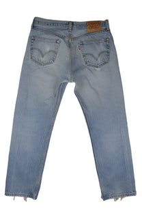 Vintage Levi’s • 32 mens / 30 wmns