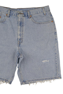 Vintage Levi’s Shorts • 36 mens / 34 wmns