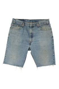 Vintage Levi’s Shorts • 36 mens / 34 wmns