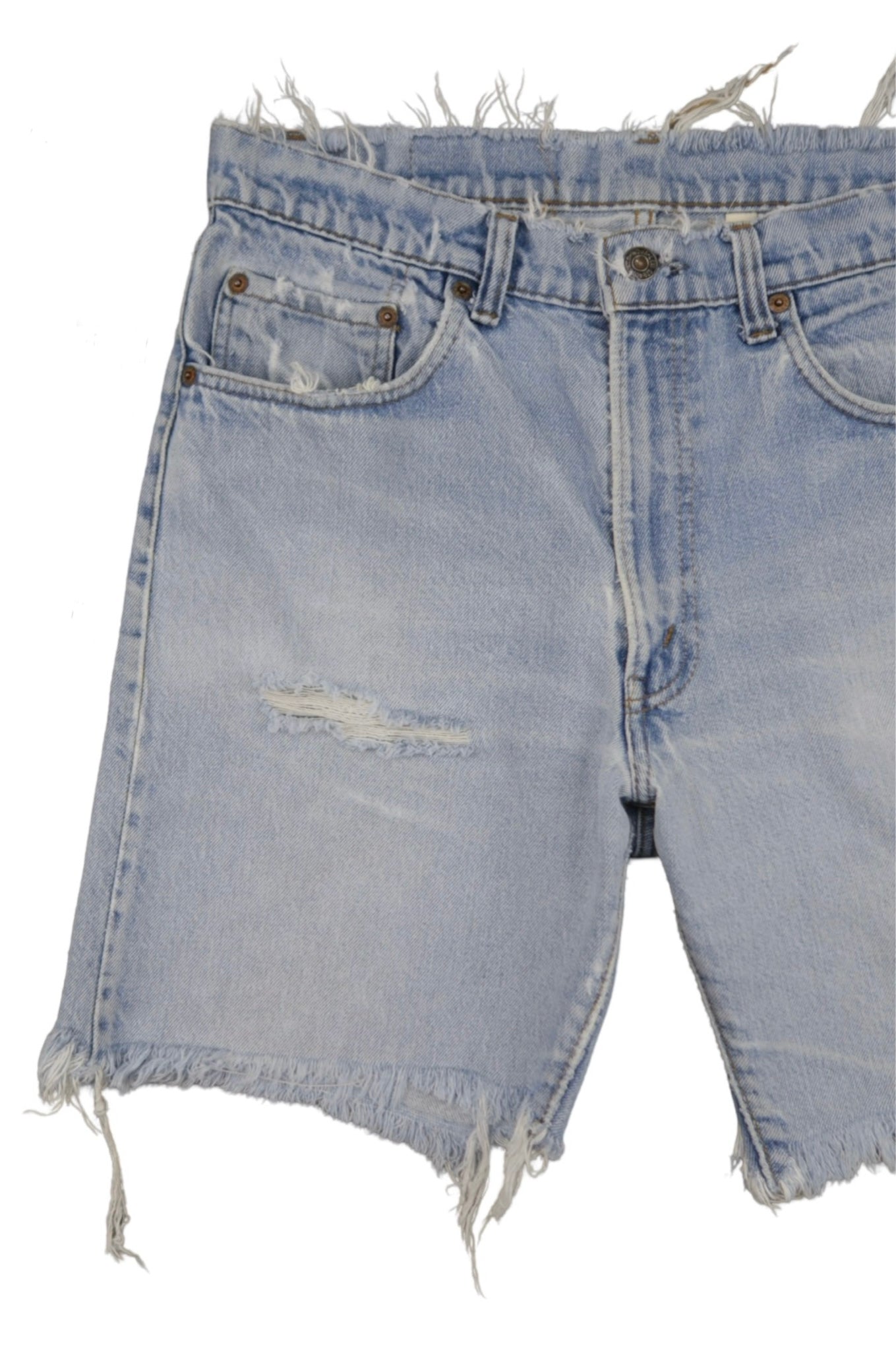 Vintage Levi’s Shorts • 31 mens / 29 wmns