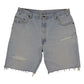 Vintage Levi’s Shorts • 38 mens / 36 wmns