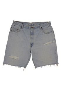 Vintage Levi’s Shorts • 38 mens / 36 wmns
