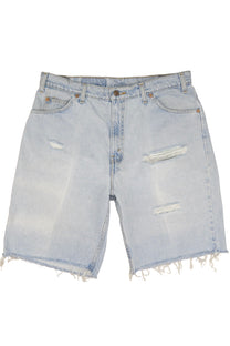 Vintage Levi’s Shorts • 34 mens / 32 wmns