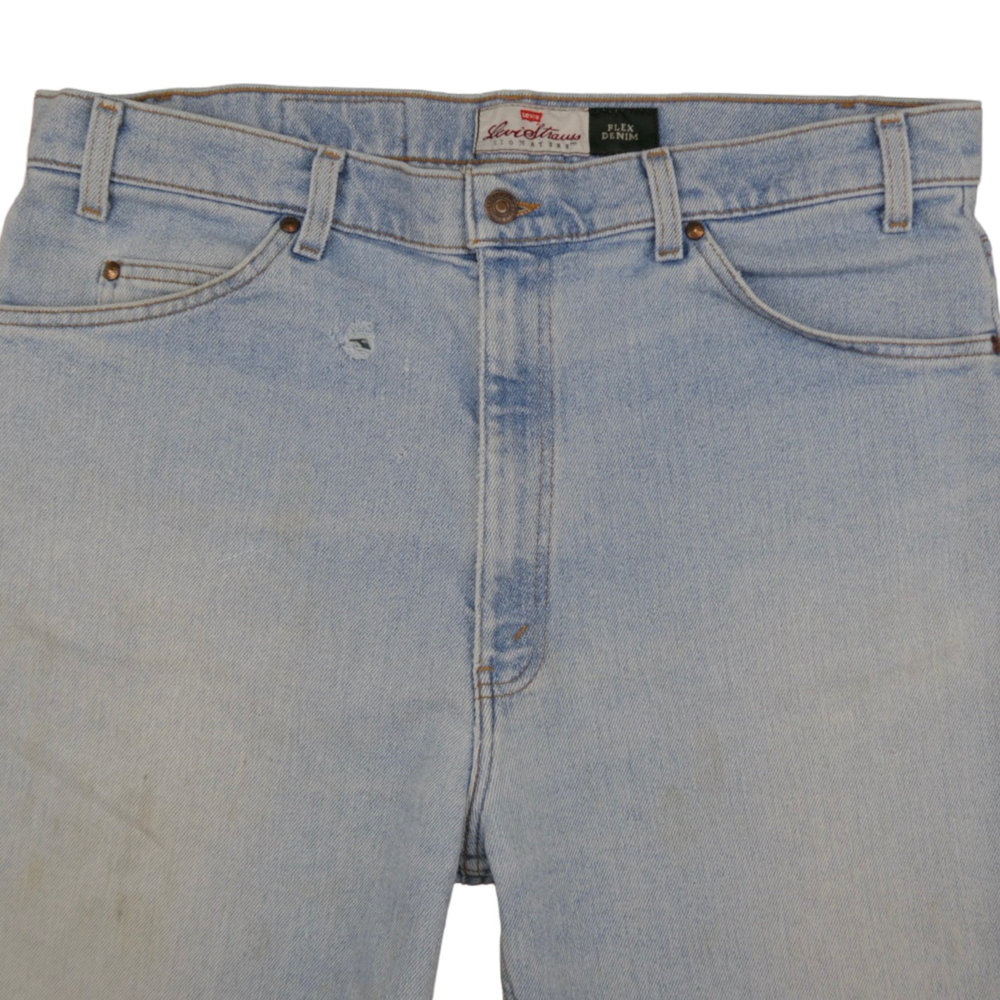 Vintage Levi’s Shorts • 38 mens / 36 wmns