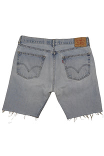 Vintage Levi’s Shorts • 36 mens / 34 wmns