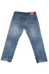 Vintage Levi’s • 36 mens / 34 wmns