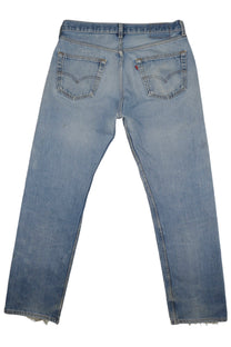 Vintage Levi’s • 32 mens / 30 wmns