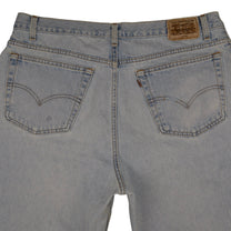Vintage Levi’s Shorts • 38 mens / 36 wmns