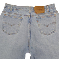 Vintage Levi’s Shorts • 32 mens / 30 wmns