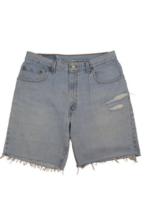 Vintage Levi’s Shorts • 33 mens / 31 wmns