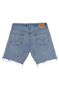 Vintage Levi’s Shorts • 34 mens / 32 wmns