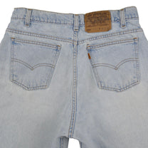Vintage Levi’s Shorts • 31 mens / 29 wmns