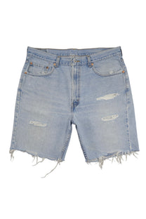 Vintage Levi’s Shorts • 36 mens / 34 wmns