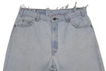 Vintage Levi’s Shorts • 36 mens / 34 wmns