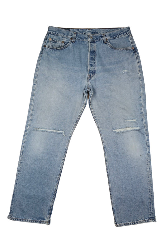 Vintage Levi’s • 36 mens / 34 wmns