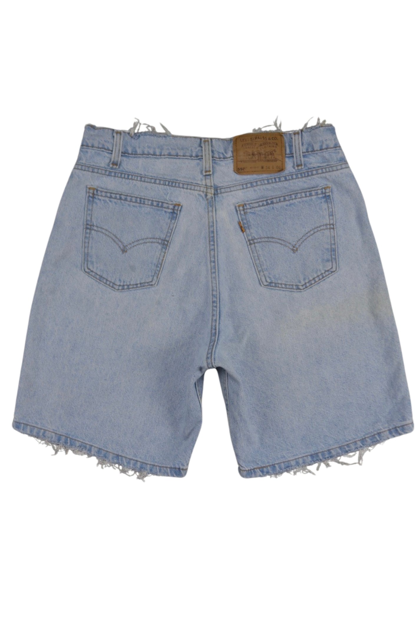 Vintage Levi’s Shorts • 32 mens / 30 wmns