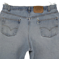 Vintage Levi’s Shorts • 36 mens / 34 wmns