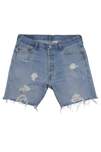 Vintage Levi’s Shorts • 34 mens / 32 wmns